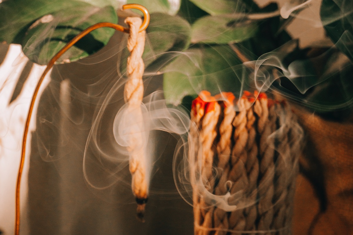 Everything You Need To Know About Rope Incense