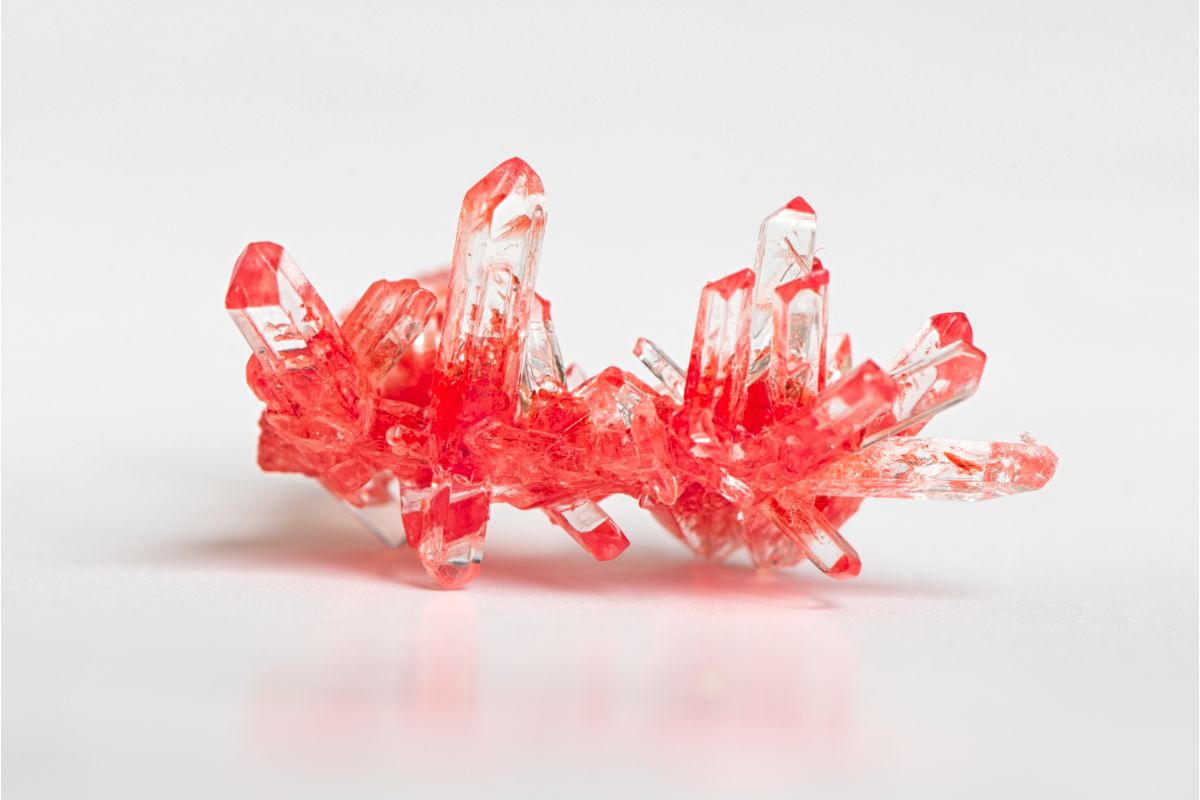 15 Beautiful Red And White Crystals