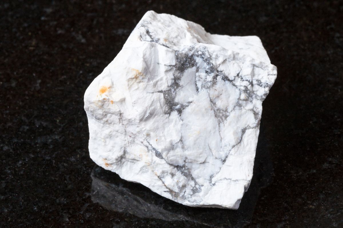 7 Beautiful White Crystals