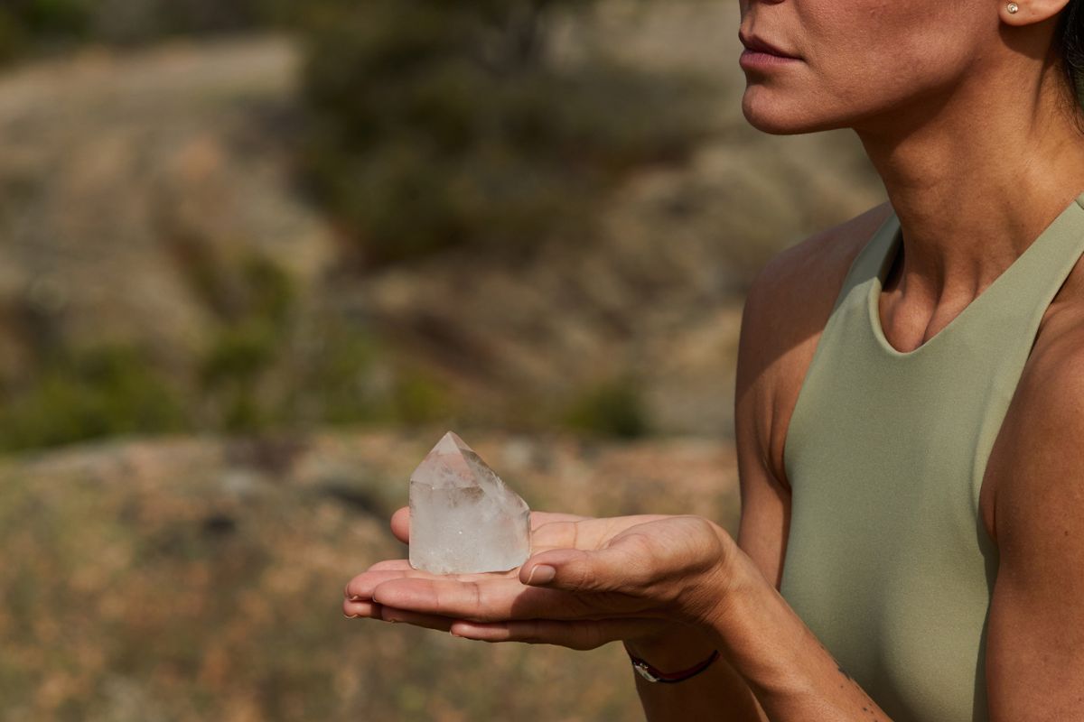 7 Helpful Crystals That Allow You To Let Go 