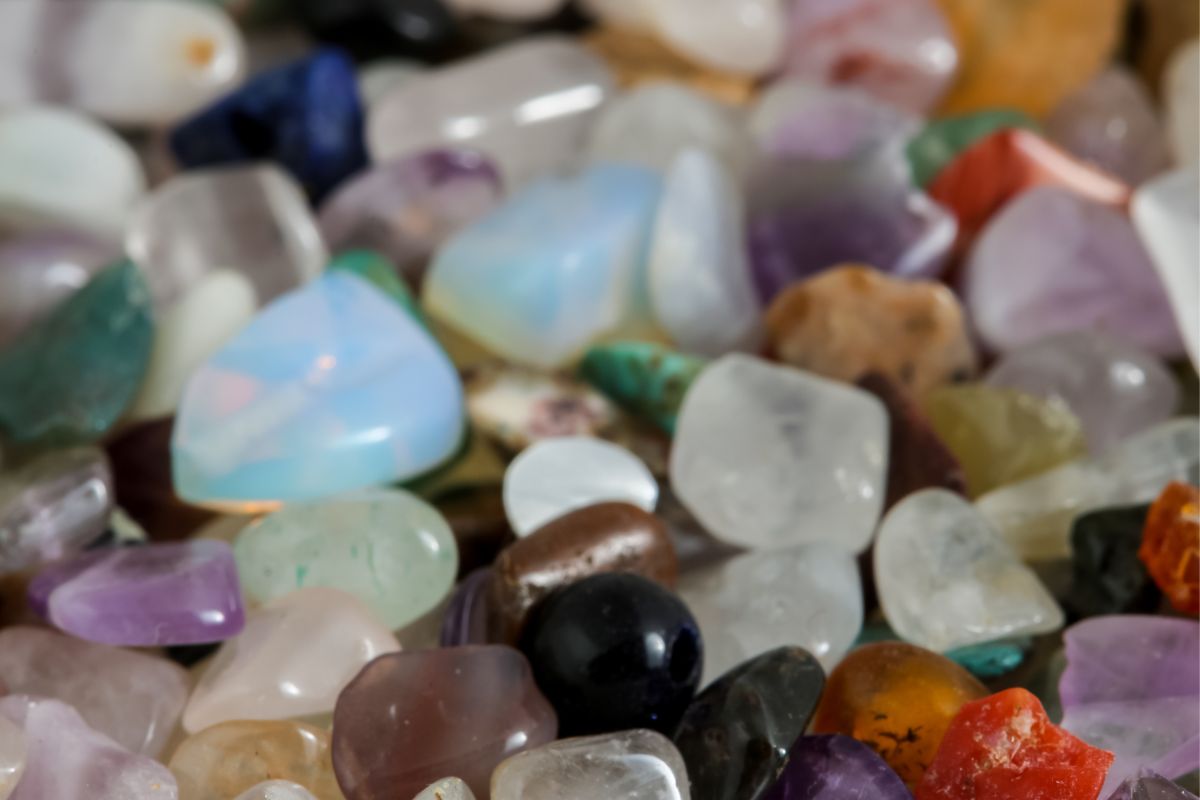 8 Best Crystals For Pendulums