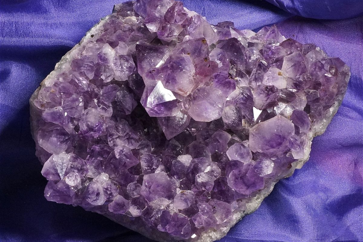 9 Powerful Crystals For Patience