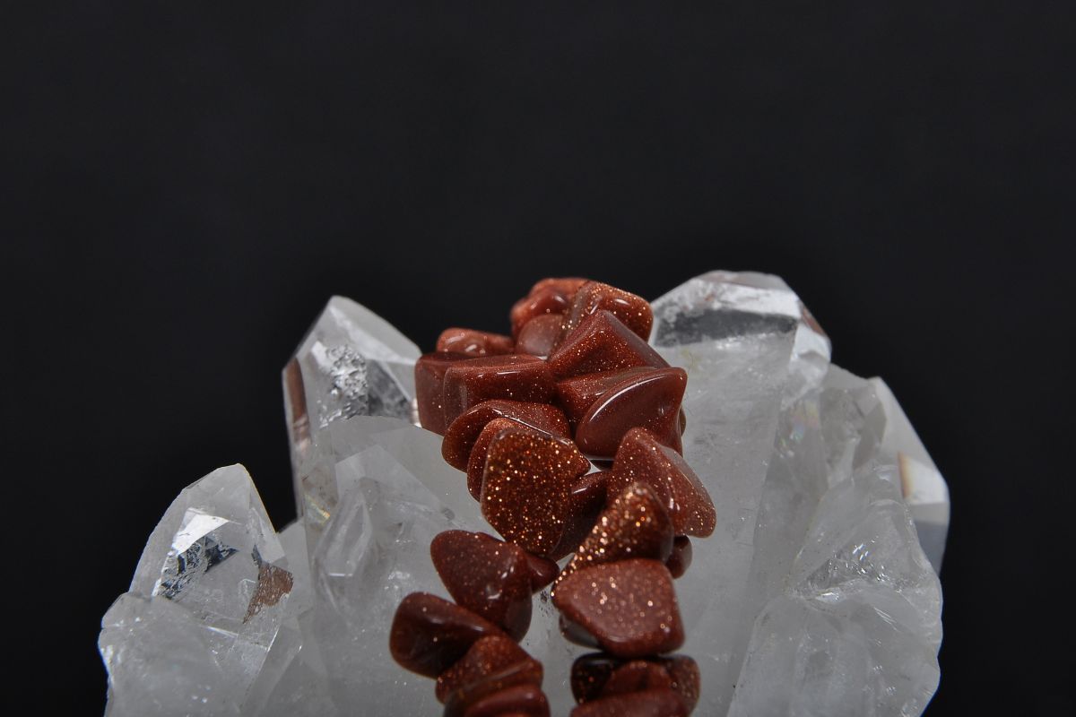 Goldstone: Crystal Combinations 