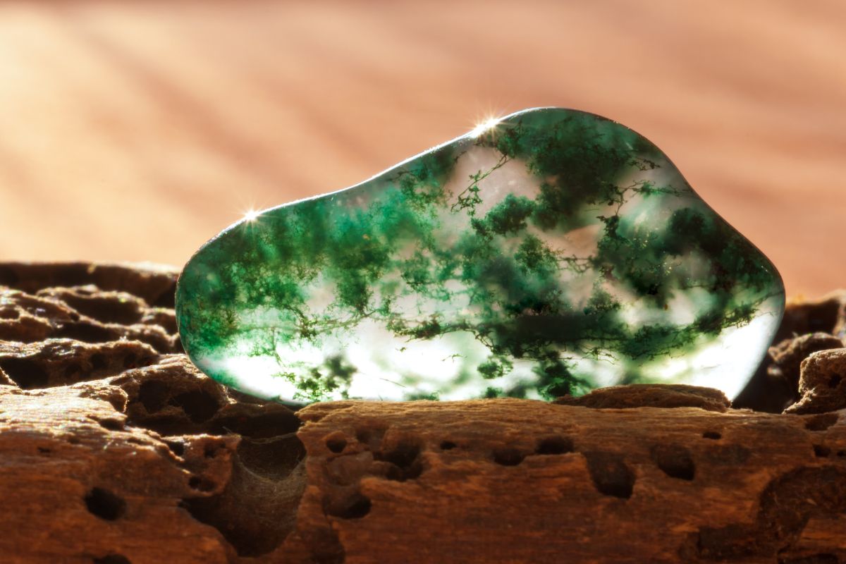 The Ultimate Guide To Moss Agate