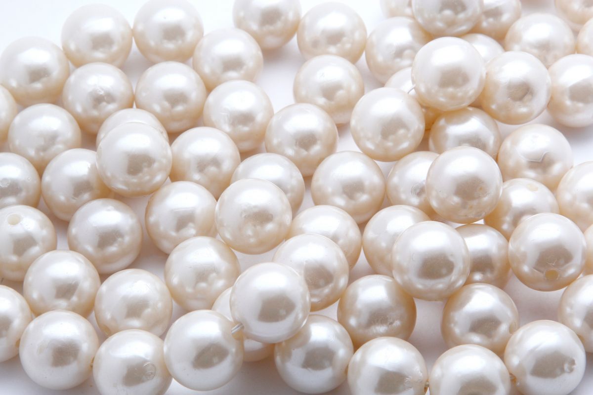 What Do Pearls Symbolize?