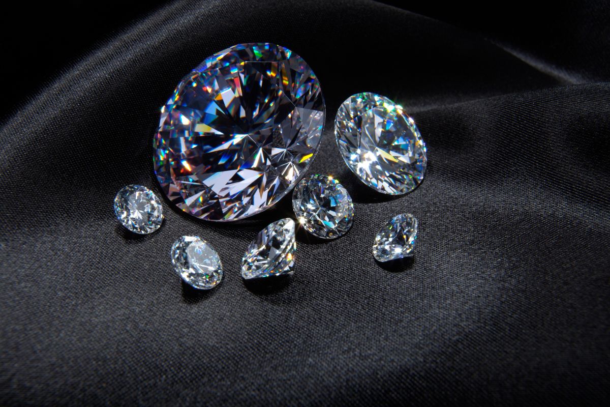 What Is A Simulated Diamond