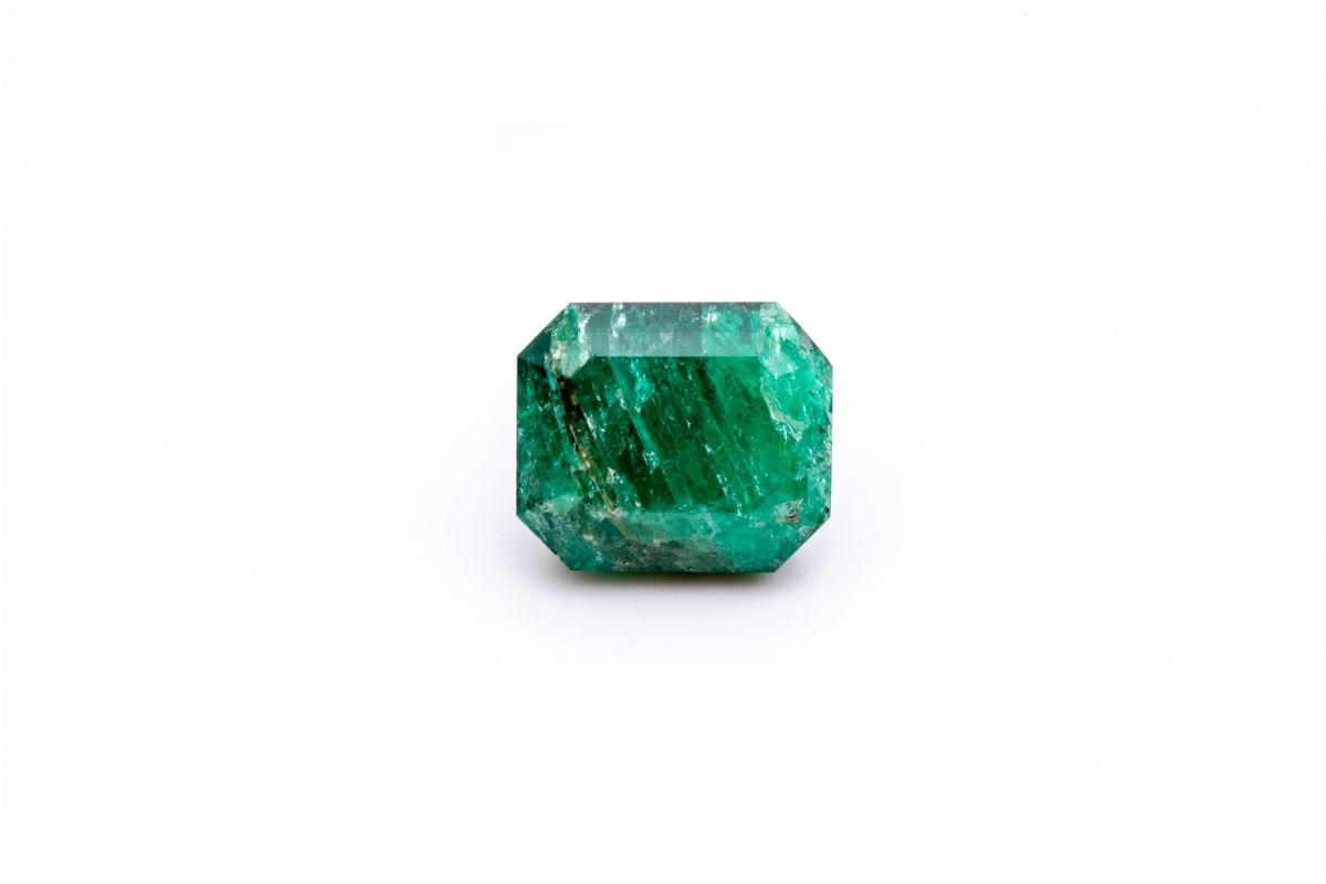 What Is Emerald Good For [+ How To Use It]