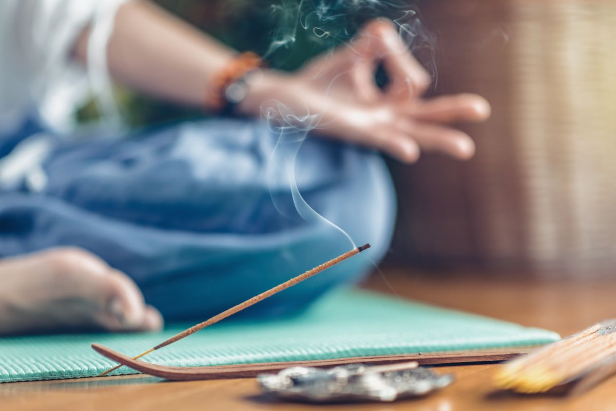 The Benefits Of Burning Incense
