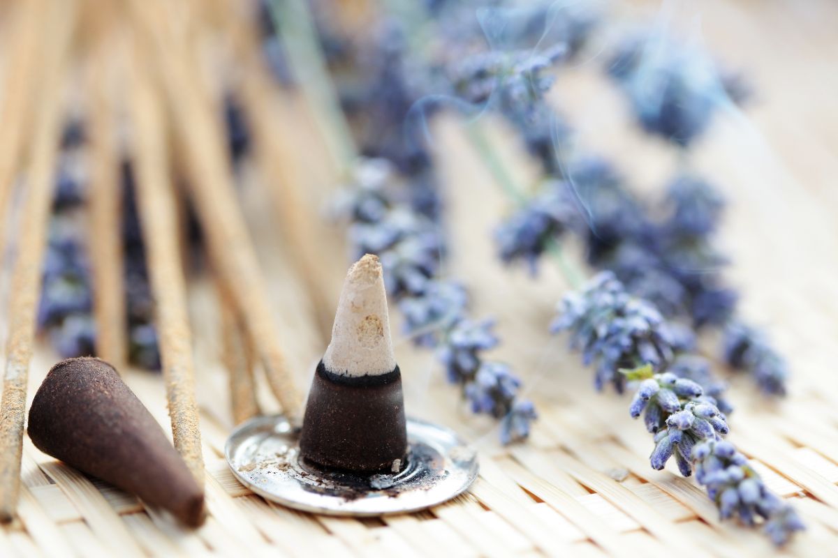 How To Use Incense Cones