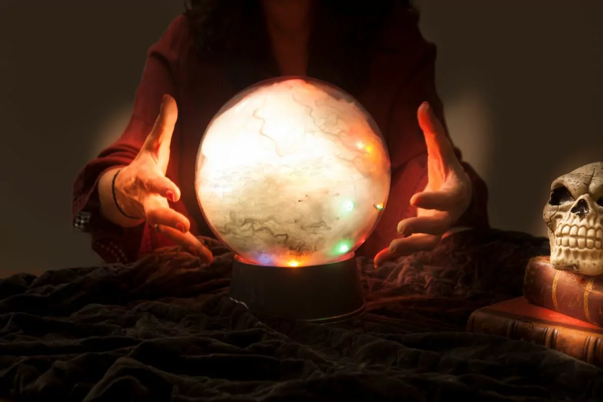 How To Use A Crystal Ball