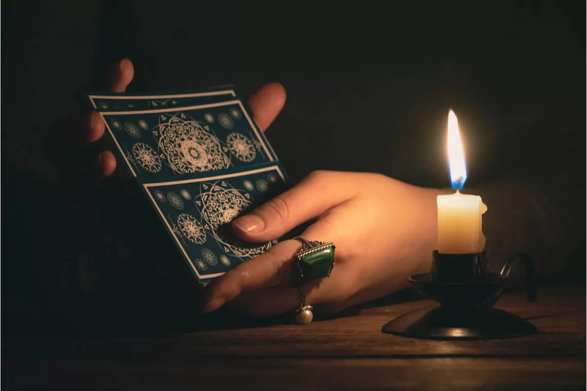 how-to-do-a-tarot-reading-for-someone-else-that-crystal-site